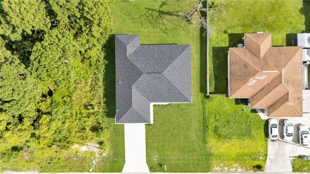 3413 28th ST SW, Lehigh Acres, FL 33976