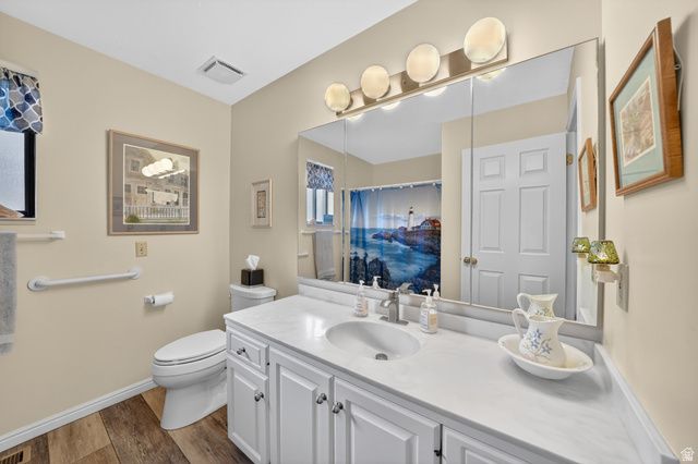 6206 S 1080 E, Murray, UT 84121