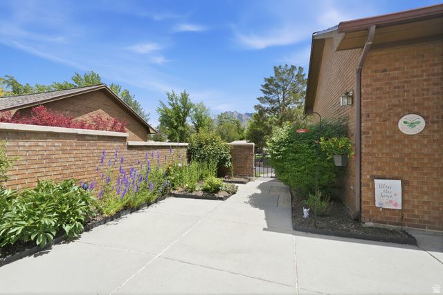 6206 S 1080 E, Murray, UT 84121
