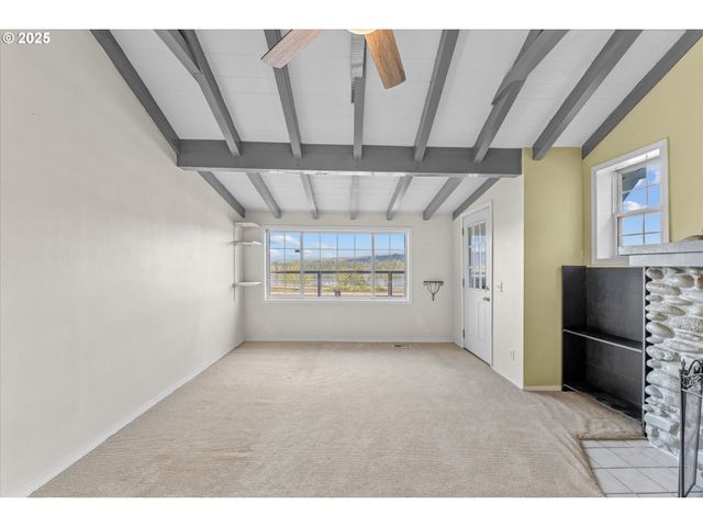 3011 Ne RASMUSSEN Rd, Corbett, OR 97019