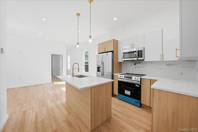 2407 Butler Place, Bronx, NY 10461