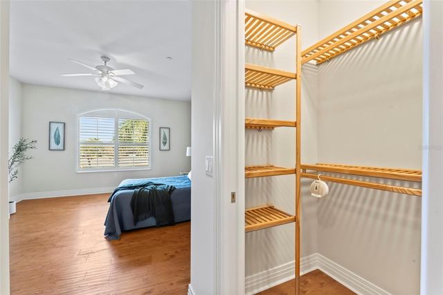 1325 SNELL ISLE BOULEVARD NE 110, St Petersburg, FL 33704