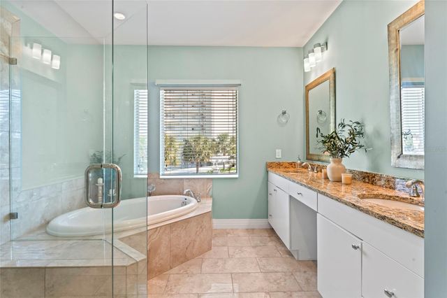 1325 SNELL ISLE BOULEVARD NE 110, St Petersburg, FL 33704