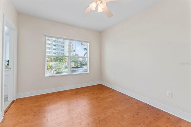 1325 SNELL ISLE BOULEVARD NE 110, St Petersburg, FL 33704