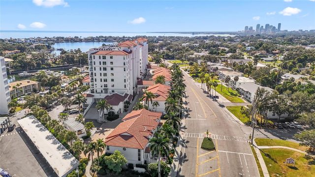 1325 SNELL ISLE BOULEVARD NE 110, St Petersburg, FL 33704