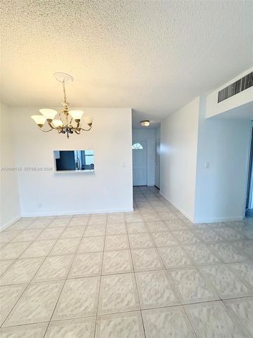 5011 W Oakland Park Blvd 310, Lauderdale Lakes, FL 33313