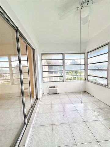 5011 W Oakland Park Blvd 310, Lauderdale Lakes, FL 33313