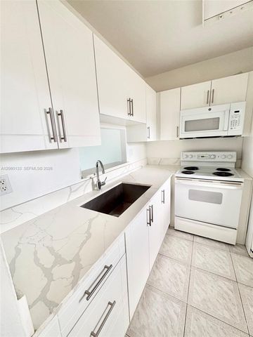 5011 W Oakland Park Blvd 310, Lauderdale Lakes, FL 33313