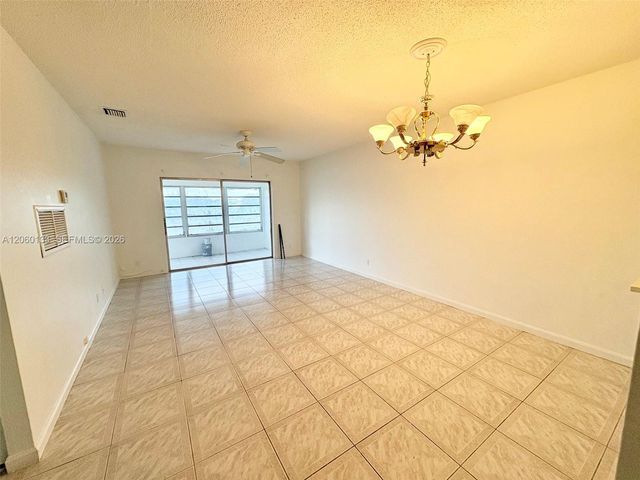 5011 W Oakland Park Blvd 310, Lauderdale Lakes, FL 33313