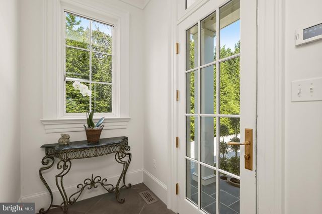 4209 BRADLEY LN, Chevy Chase, MD 20815