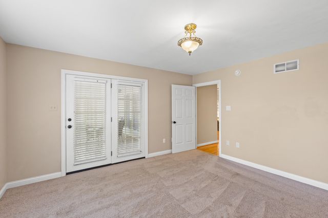 501 Lake Valley Drive, Lexington, KY 40509