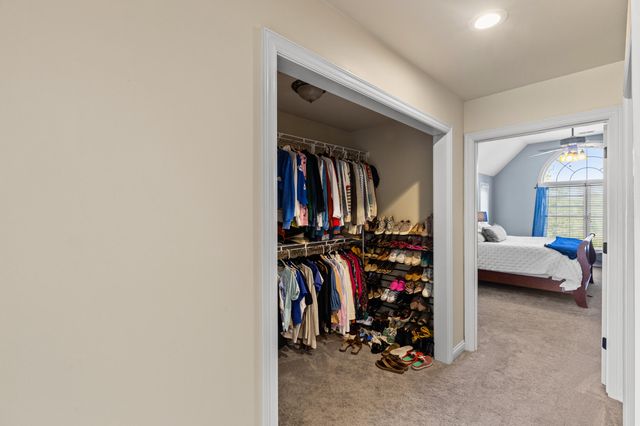 501 Lake Valley Drive, Lexington, KY 40509