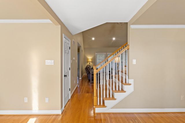 501 Lake Valley Drive, Lexington, KY 40509