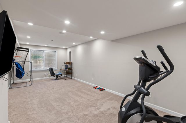 501 Lake Valley Drive, Lexington, KY 40509