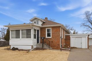 4301 17th Avenue, Moline, IL 61265