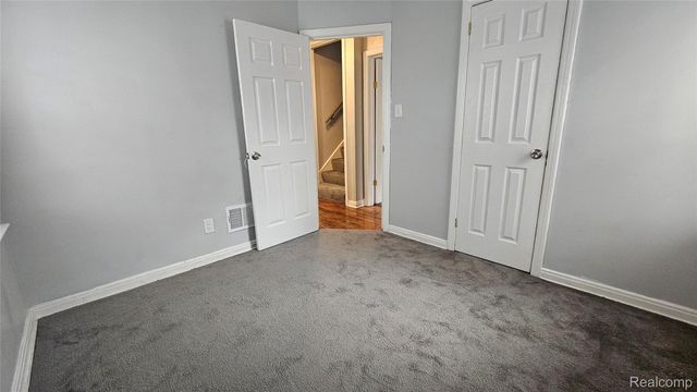 10001 Winthrop Street, Detroit, MI 48227