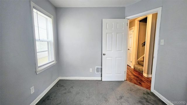10001 Winthrop Street, Detroit, MI 48227