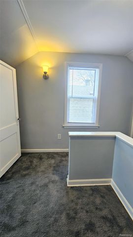 10001 Winthrop Street, Detroit, MI 48227