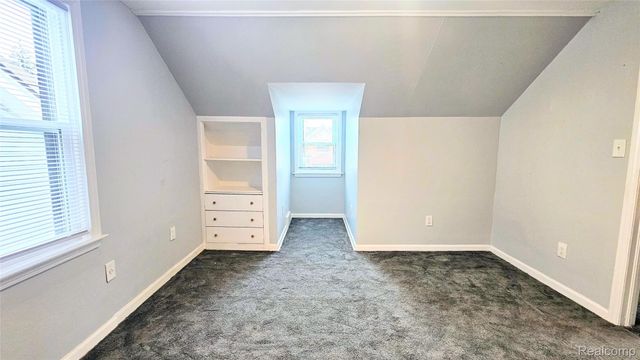10001 Winthrop Street, Detroit, MI 48227
