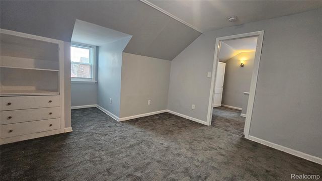 10001 Winthrop Street, Detroit, MI 48227