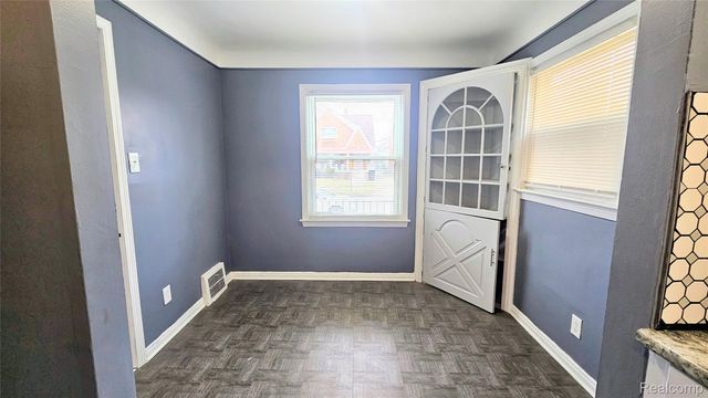 10001 Winthrop Street, Detroit, MI 48227