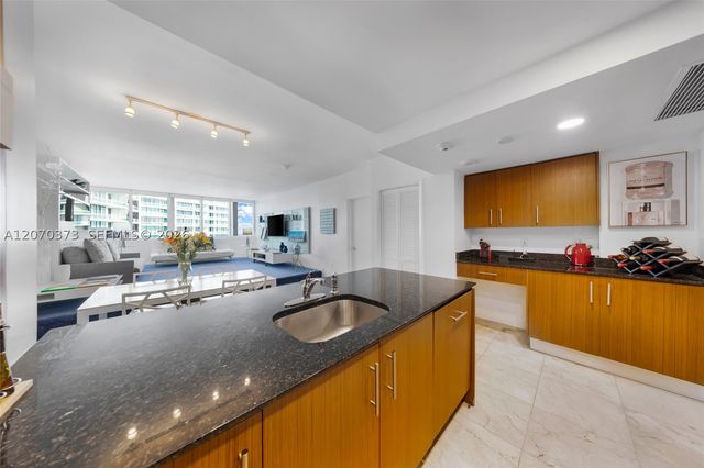 10275 Collins Ave 1507, Bal Harbour, FL 33154