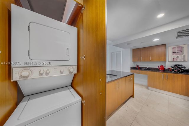 10275 Collins Ave 1507, Bal Harbour, FL 33154