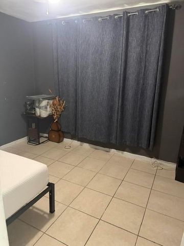 2609 NE 4TH Street, Boynton Beach, FL 33435