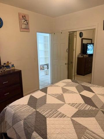 2609 NE 4TH Street, Boynton Beach, FL 33435