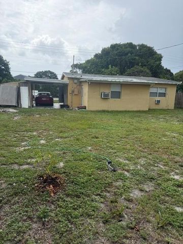2609 NE 4TH Street, Boynton Beach, FL 33435