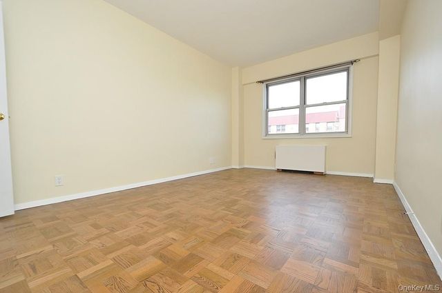 240 Garth Road 7J2, Scarsdale, NY 10583