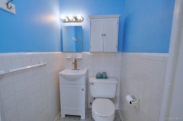 240 Garth Road 7J2, Scarsdale, NY 10583