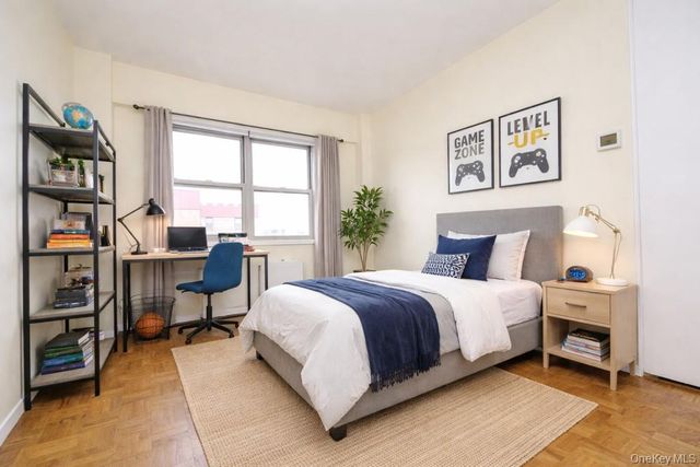 240 Garth Road 7J2, Scarsdale, NY 10583