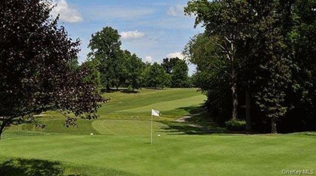 240 Garth Road 7J2, Scarsdale, NY 10583