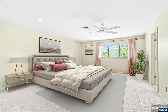 8 Wadsworth Court, Teaneck, NJ 07666