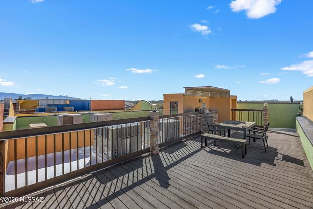 2431 E Autumn Flower Drive, Tucson, AZ 85718
