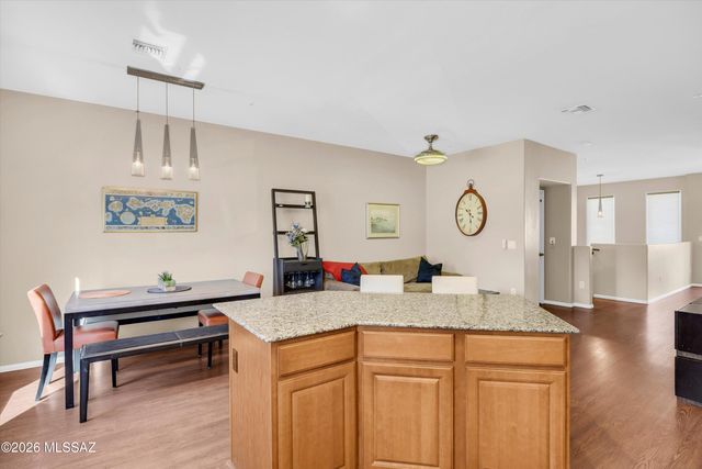 2431 E Autumn Flower Drive, Tucson, AZ 85718