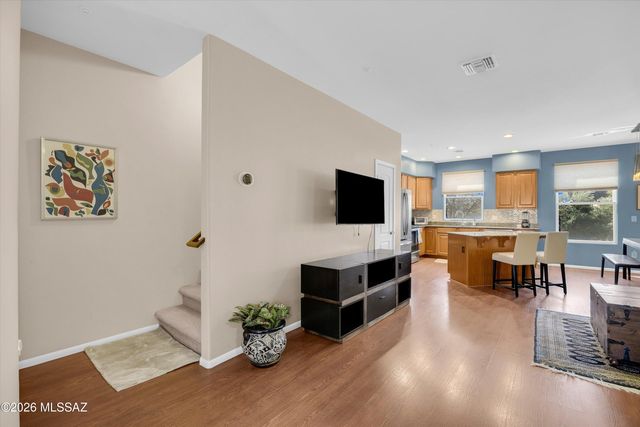 2431 E Autumn Flower Drive, Tucson, AZ 85718
