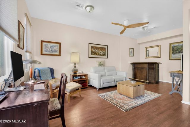 2431 E Autumn Flower Drive, Tucson, AZ 85718