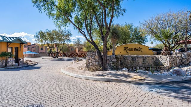 2431 E Autumn Flower Drive, Tucson, AZ 85718