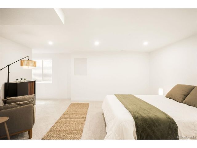 6958 E Briarwood Cir, Centennial, CO 80112