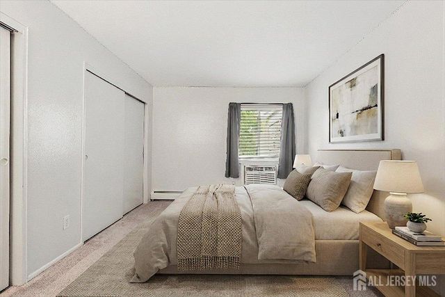 7 Lake Avenue 4b, East Brunswick, NJ 08816