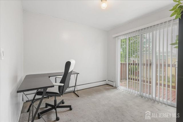 7 Lake Avenue 4b, East Brunswick, NJ 08816