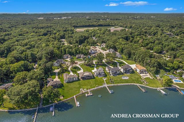 16179 Coventry Lane, Spring Lake, MI 49456