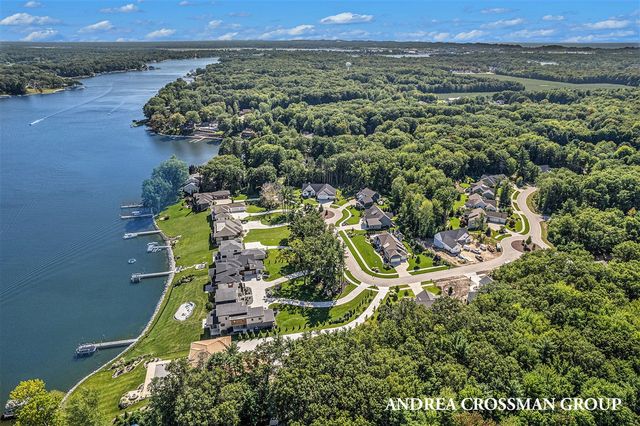16179 Coventry Lane, Spring Lake, MI 49456