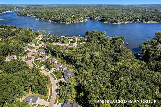 16179 Coventry Lane, Spring Lake, MI 49456