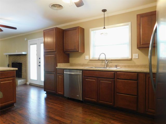 1228 Bryn Mawr Place, Denton, TX 76201