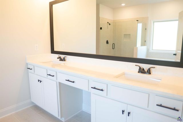 313 Garnet Drive, Bonaire, GA 31005