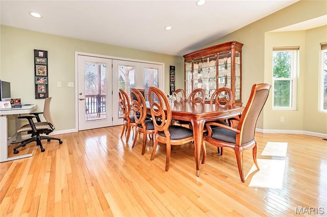 10748 Leebur Drive, St Louis, MO 63128