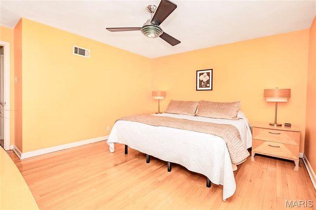 10748 Leebur Drive, St Louis, MO 63128